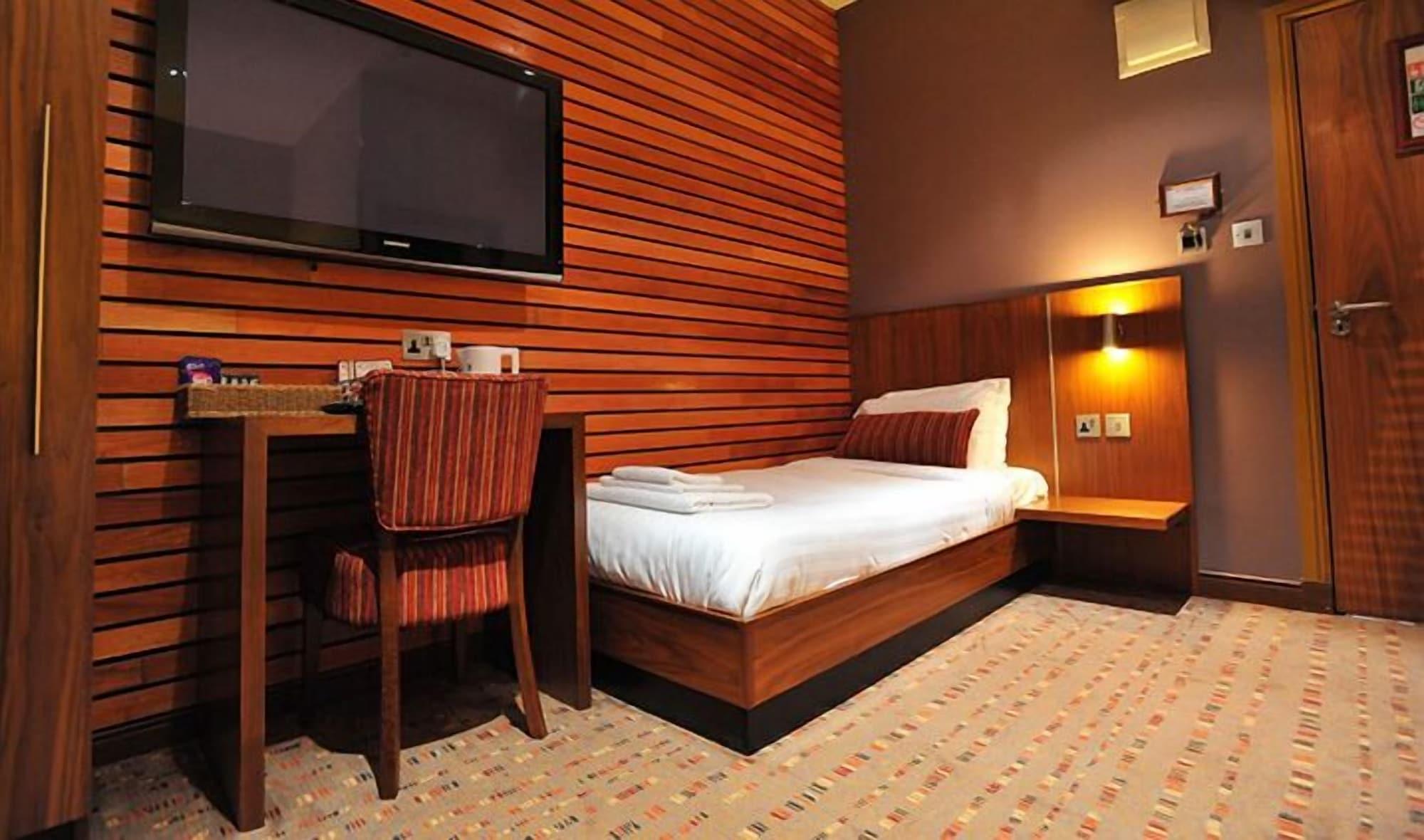 The Commercial Hotel Wishaw  Dış mekan fotoğraf